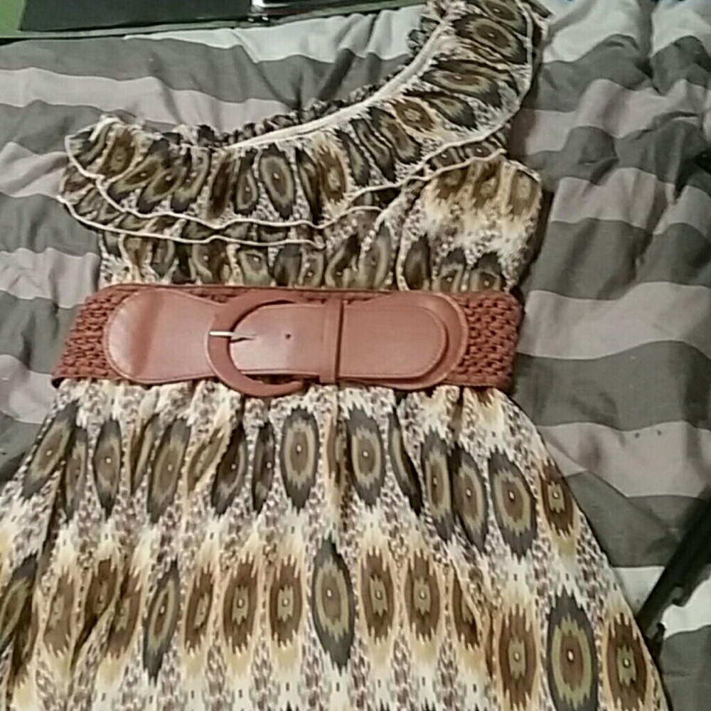 Dress - Picture 3 of 5